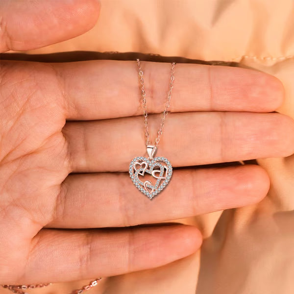 💞Interlocking Heart Necklace -👩‍❤️‍👩''God put us together to be sisters by heart''💝